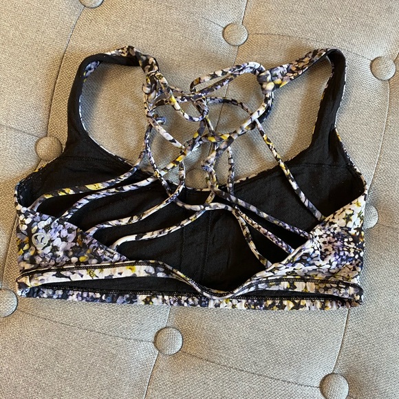 Lulu Lemom free to be wild sports bra - Picture 2 of 2